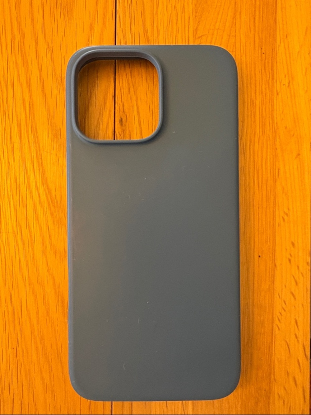 Dark Blue Silicone iPhone 16 Case - Ornato